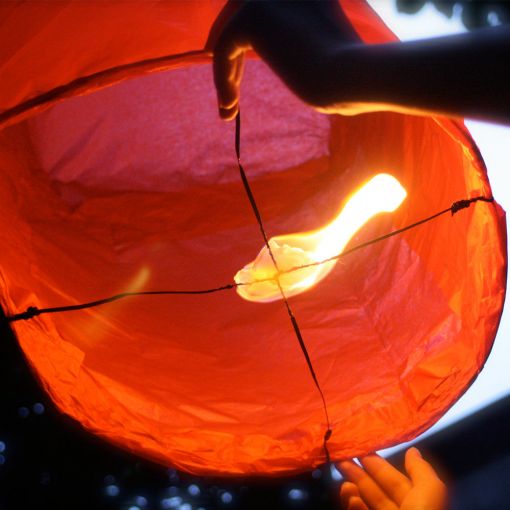 Džinovski Ljubavni Lampion