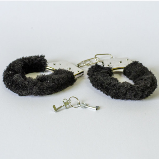 Lisice Za Nevaljale Crne