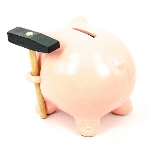 Kasica Prasica Sa Čekićem